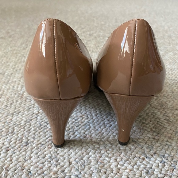 Brown Low Heeled Shoes - Picture 2 of 3